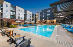 Luxurious Midtown 2Bed2Bath with sweeping skyline views